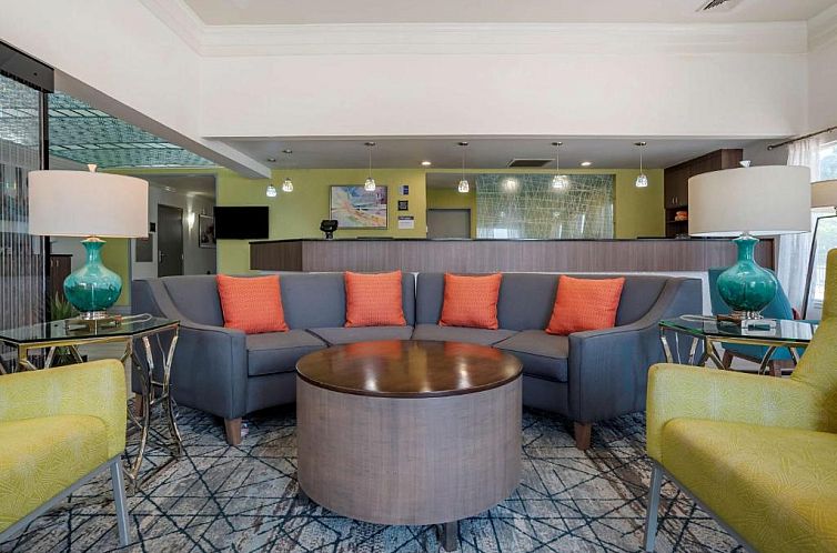 Best Western Plus Carlton Suites - Birmingham