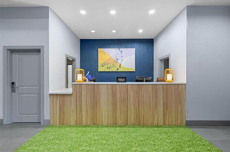 Country Inn & Suites by Radisson, Homewood, AL