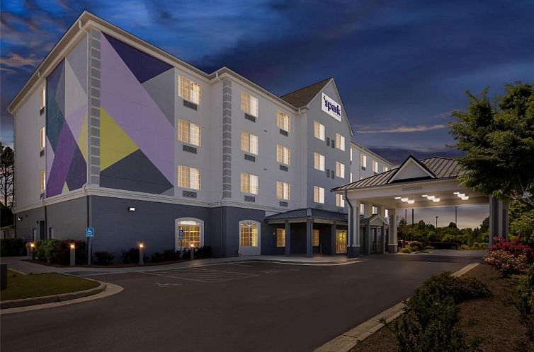 Country Inn & Suites by Radisson, Homewood, AL