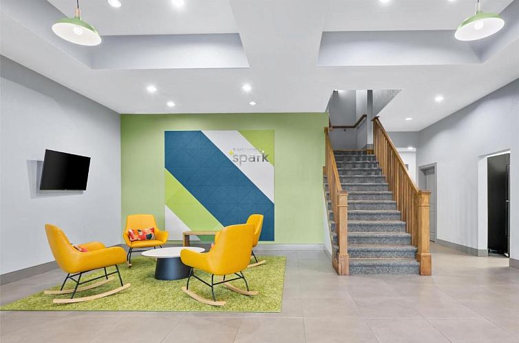 Country Inn & Suites by Radisson, Homewood, AL