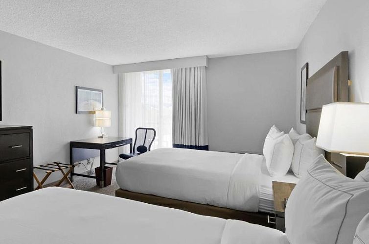 DoubleTree by Hilton Palm Beach Gardens