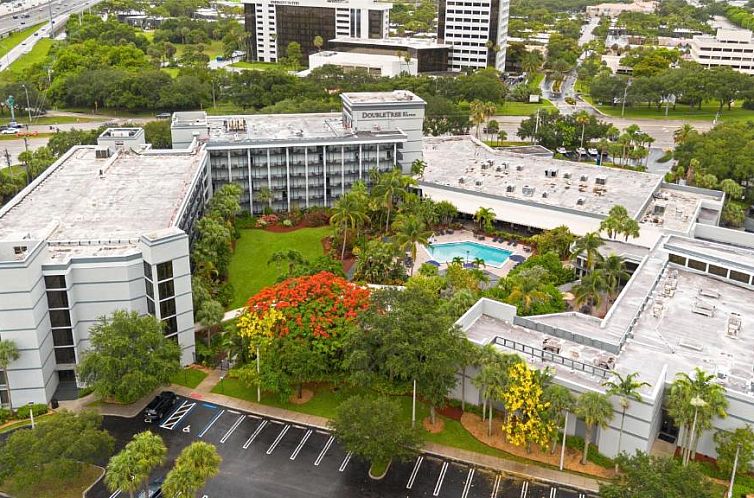 DoubleTree by Hilton Palm Beach Gardens