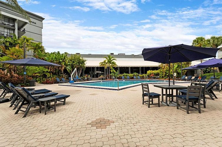 DoubleTree by Hilton Palm Beach Gardens