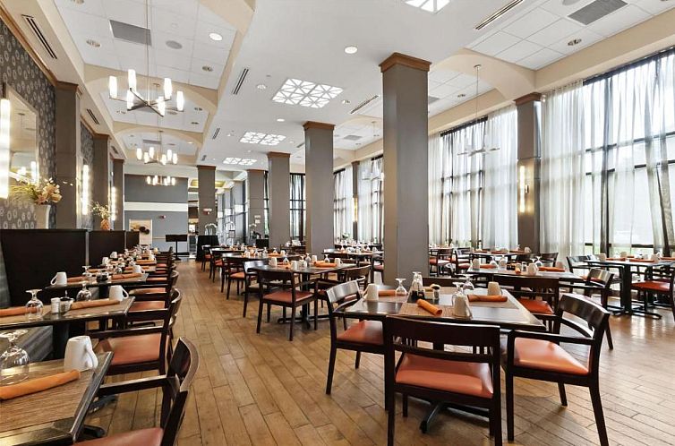 DoubleTree by Hilton Palm Beach Gardens