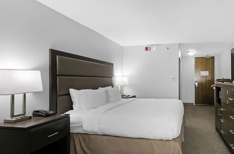 DoubleTree by Hilton Palm Beach Gardens