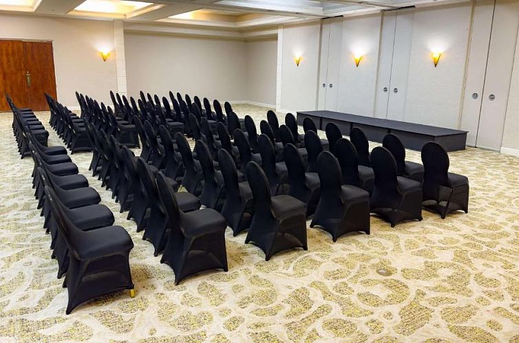 Best Western Plus Palm Beach Gardens Hotel & Suites and Conf