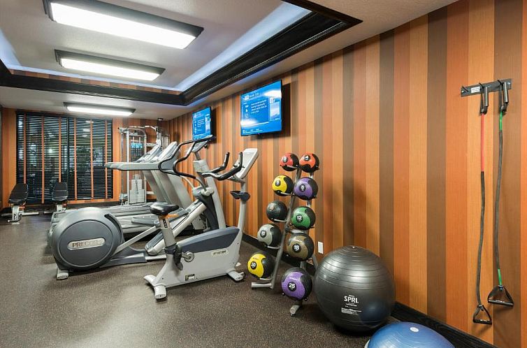 Holiday Inn Express Holland, an IHG Hotel