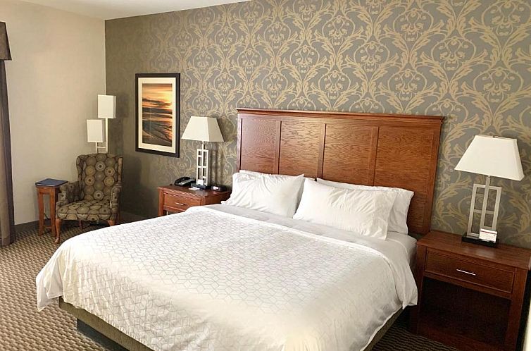 Holiday Inn Express Holland, an IHG Hotel