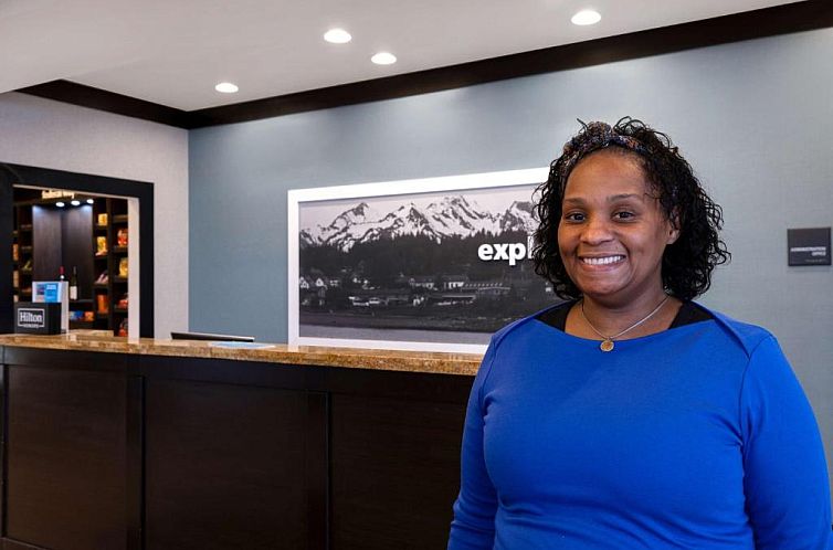 Hampton Inn & Suites Seattle/Federal Way