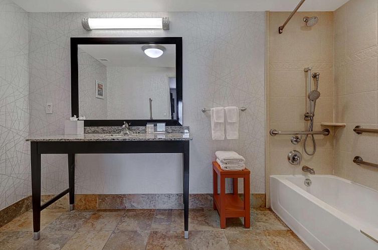Hampton Inn & Suites Seattle/Federal Way