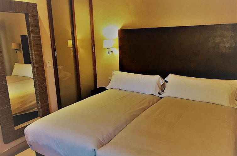 Chillout Hotel Tres Mares
