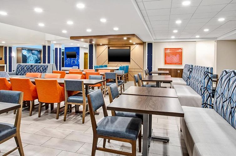 Holiday Inn Express Hotel & Suites - Belleville Area, an IHG