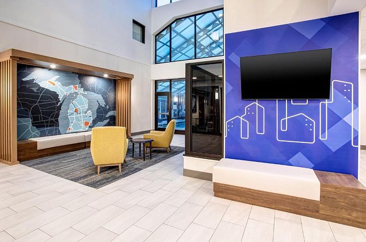 Holiday Inn Express Hotel & Suites - Belleville Area, an IHG