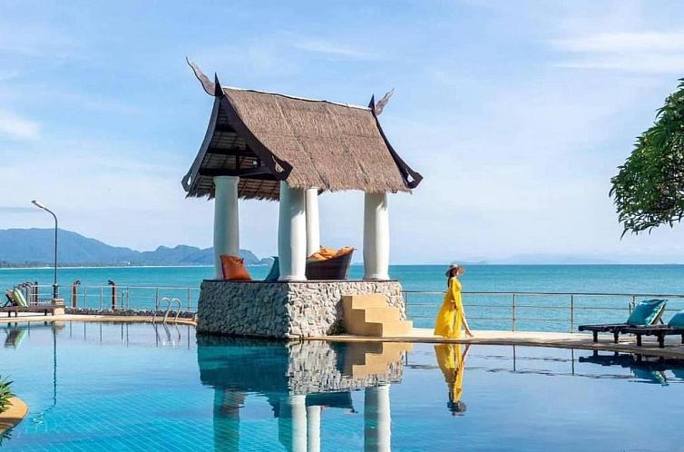 Racha Kiri Resort & Spa