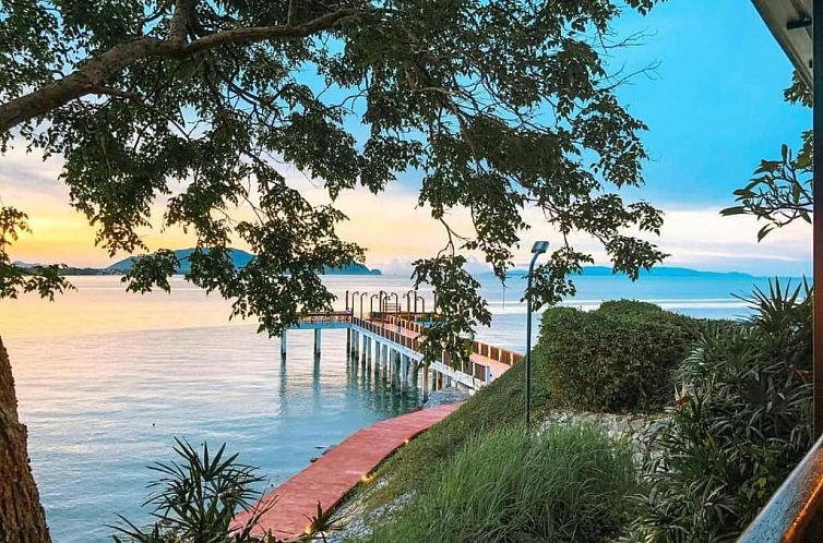 Racha Kiri Resort & Spa