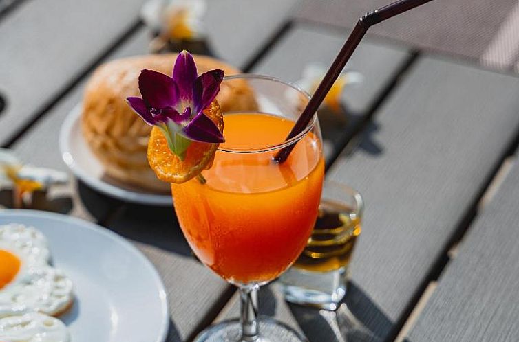 Racha Kiri Resort & Spa