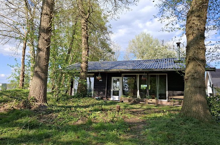 OV681 vacation home in Steenwijk, surrounded by lush nature in Northwest Overijssel, Overijssel.