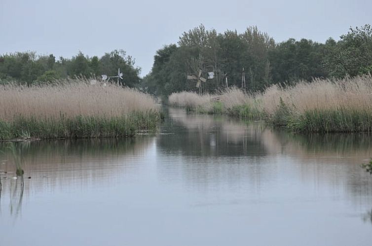 Huisje in Ossenzijl