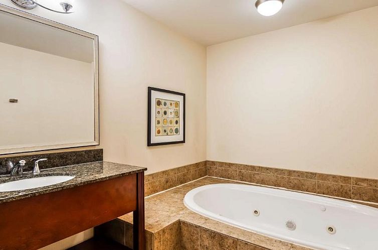 Best Western Plus Philadelphia Airport South - at Widener Un