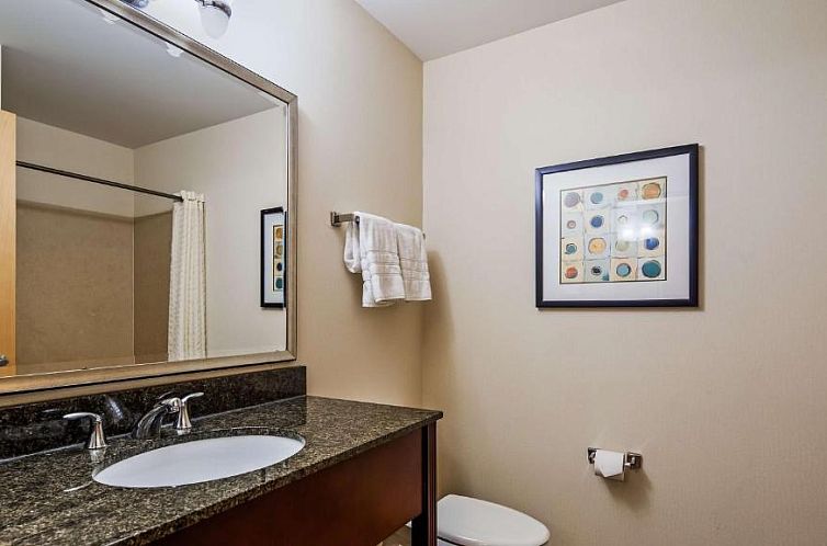 Best Western Plus Philadelphia Airport South - at Widener Un