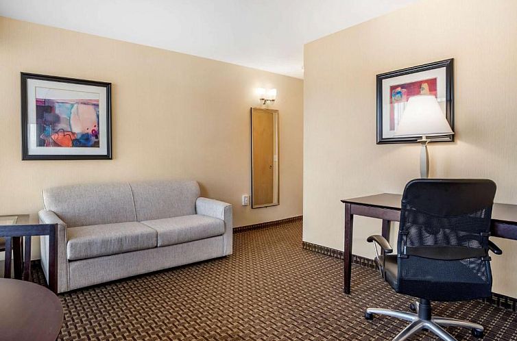 Best Western Plus Philadelphia Airport South - at Widener Un