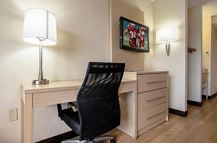 Red Roof Inn PLUS+ West Palm Beach