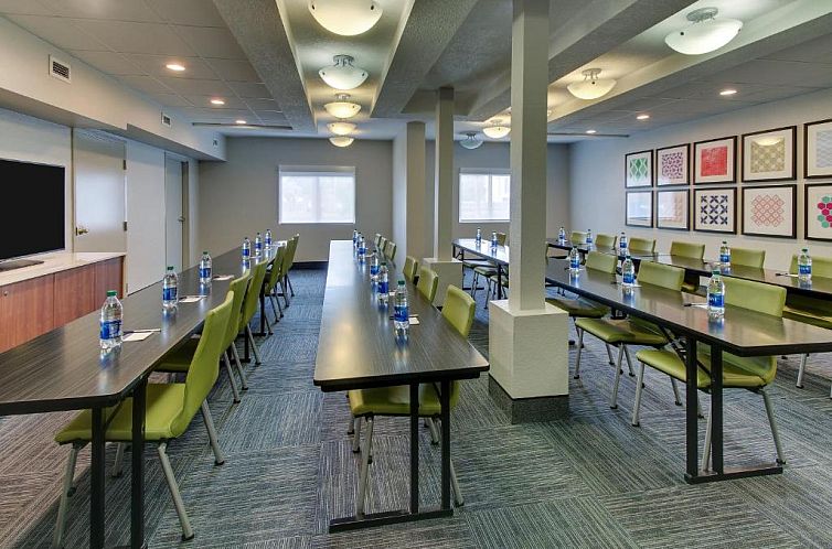 Holiday Inn Express West Palm Beach Metrocentre, an IHG Hote