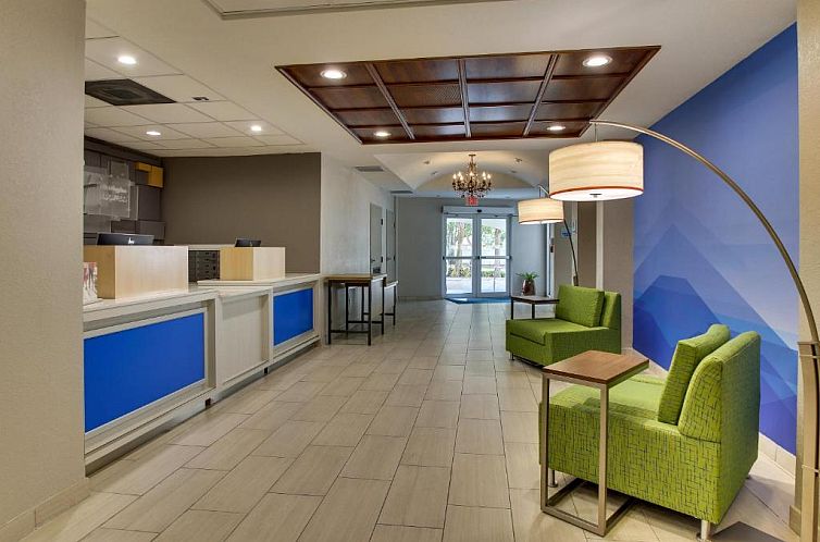 Holiday Inn Express West Palm Beach Metrocentre, an IHG Hote