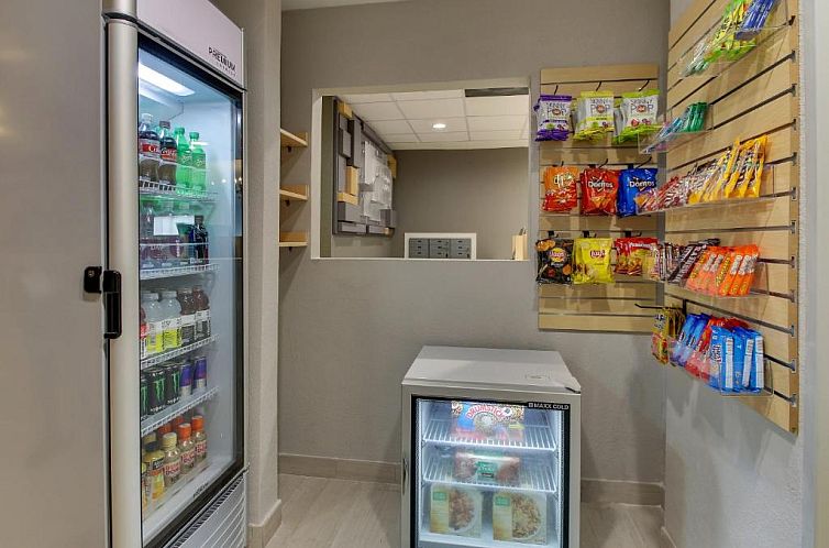 Holiday Inn Express West Palm Beach Metrocentre, an IHG Hote