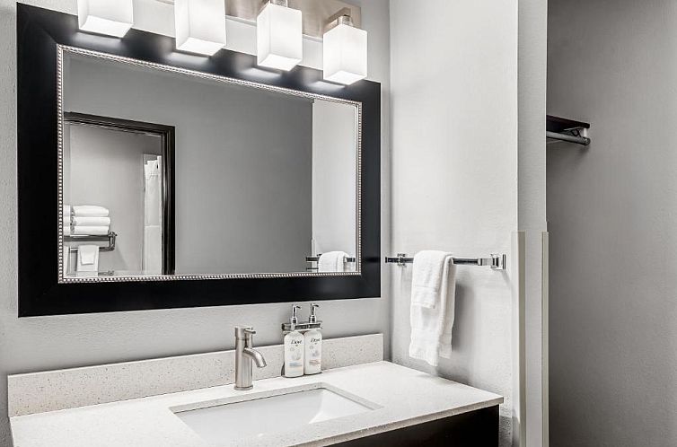 Red Lion Inn & Suites Auburn/Seattle