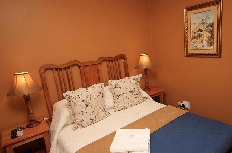 Avalon Guest Manor