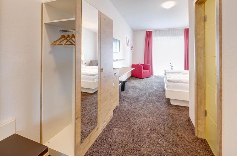 Vinotel Heinz J. Schwab