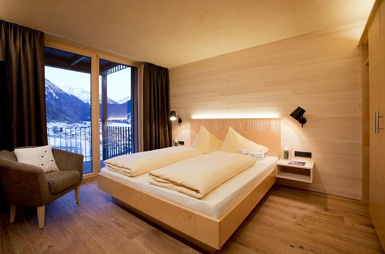 n Apartments Hotel