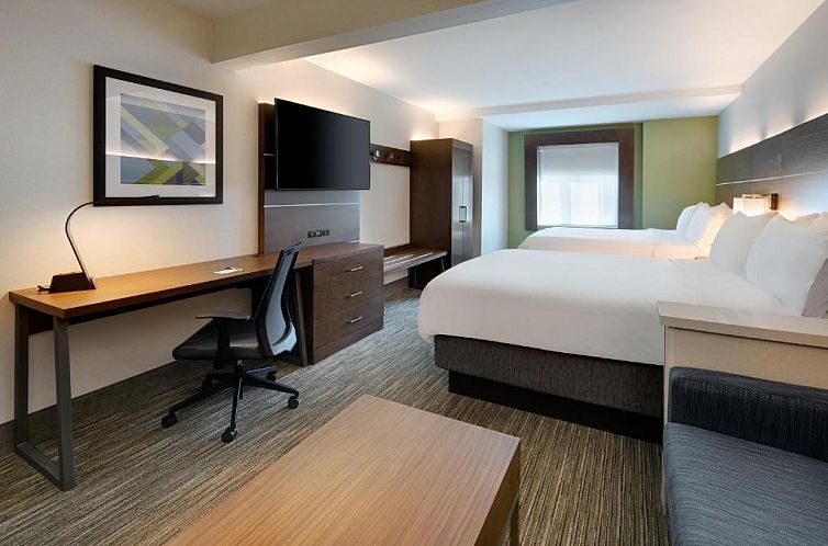 Holiday Inn Express & Suites Bradley Airport, an IHG Hotel