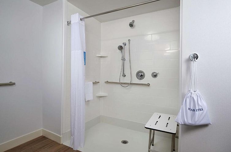 Hampton Inn & Suites Rogers