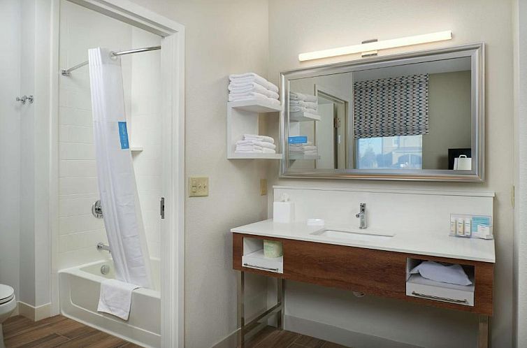 Hampton Inn & Suites Rogers