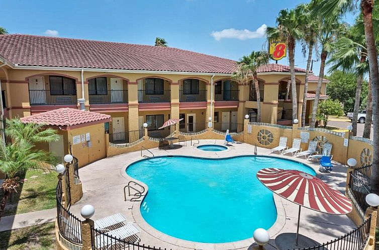 Super 8 by Wyndham Weslaco