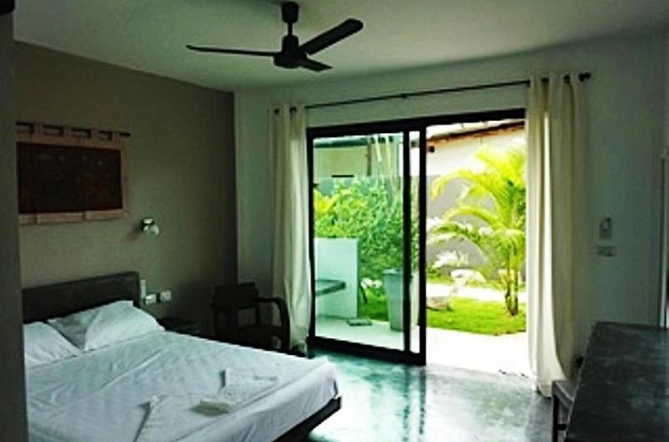Sairee Sairee Guesthouse