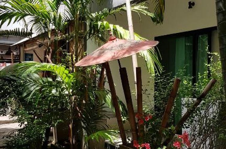 Sairee Sairee Guesthouse