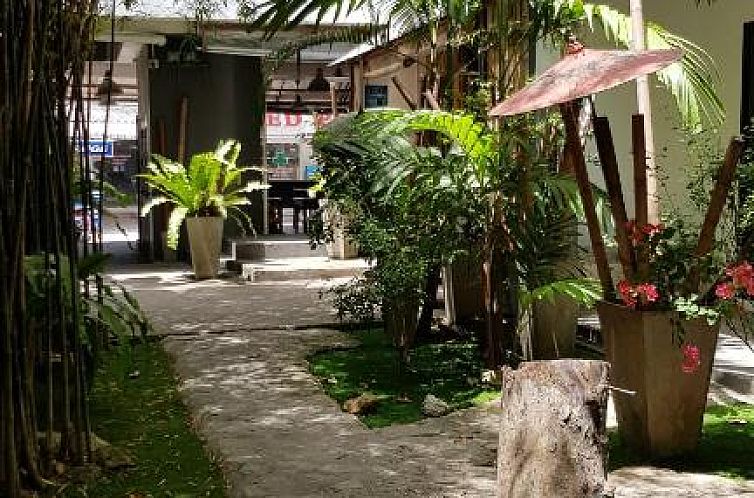 Sairee Sairee Guesthouse