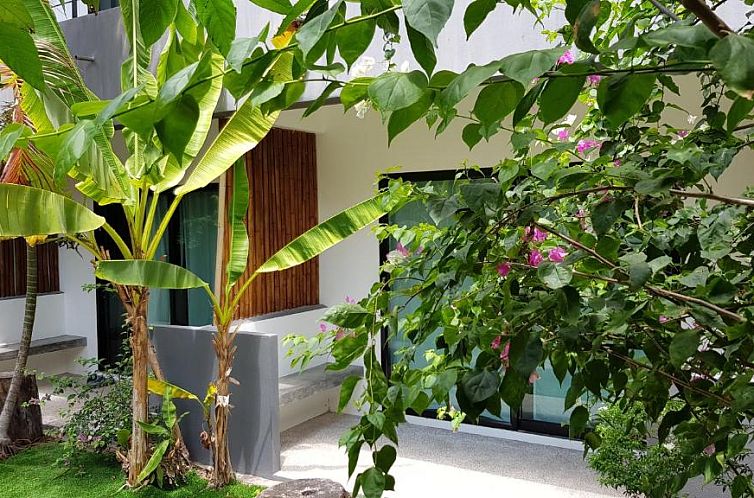 Sairee Sairee Guesthouse