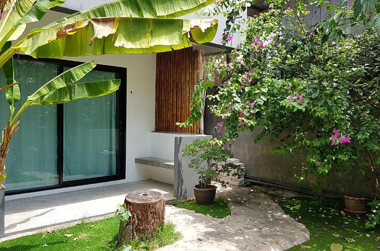 Sairee Sairee Guesthouse