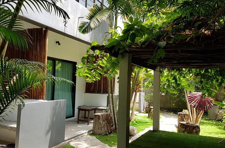 Sairee Sairee Guesthouse