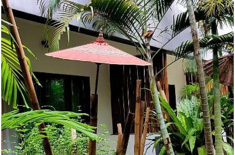 Sairee Sairee Guesthouse