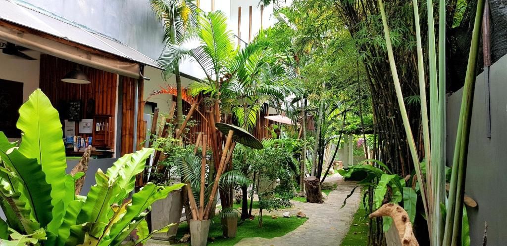 Sairee Sairee Guesthouse