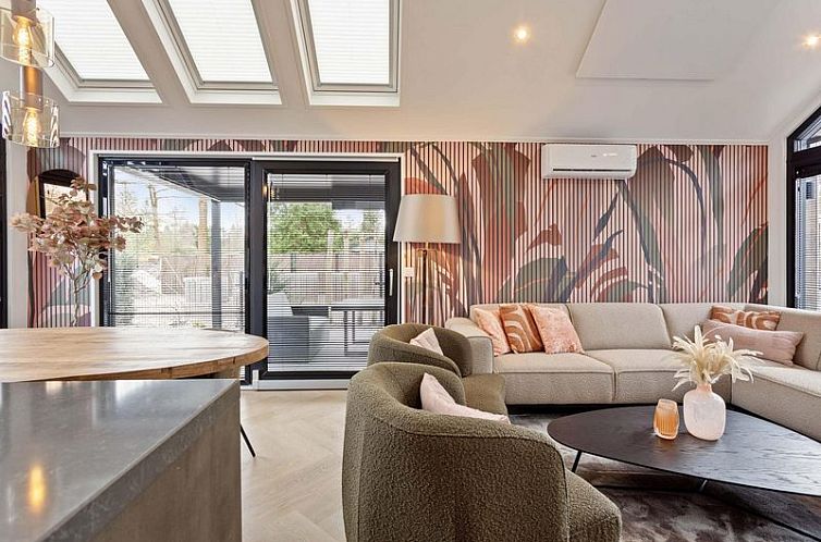 Lodge Royal Eco 6 personen Wellness (Hottub)