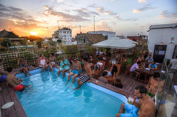 Guest house 57141158 - Apartment Andalusia - Oasis Backpackers' Palace Seville