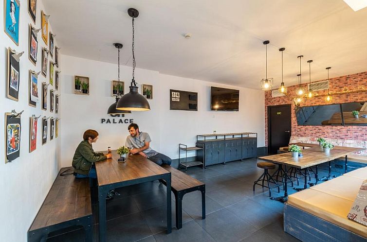 Oasis Backpackers' Palace Seville