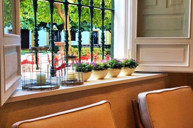 Hotel Boutique Elvira Plaza