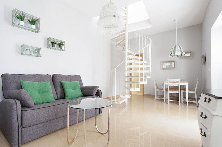 Apartamentos Diaber Alberto Lista